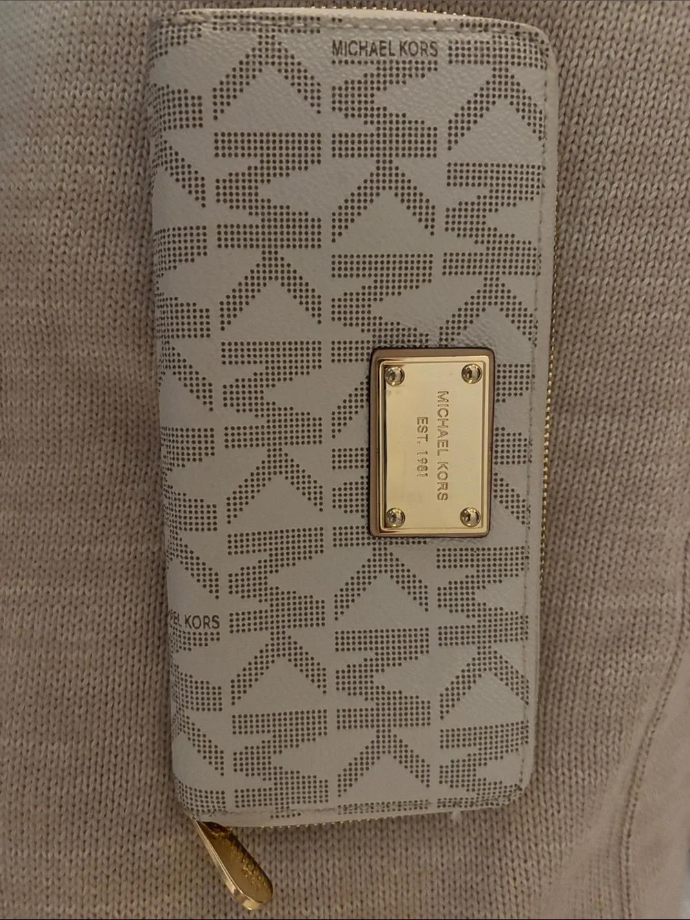 Michael Kors White Logo Zip Wallet with Gold Plate Hardware